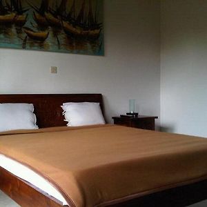 Double or Twin Room Shared Villa
